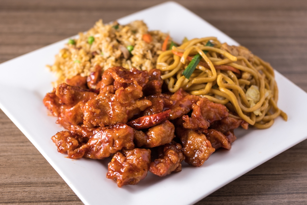 Order General Chicken Combo food online from Golden Dragon store, Elk Grove on bringmethat.com