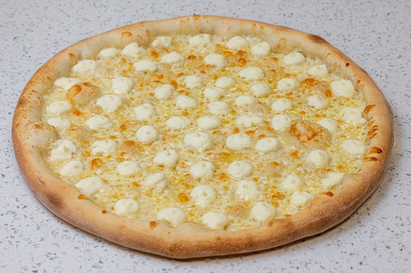 Order White Pizza food online from Stumptown Cuisine store, Portland on bringmethat.com
