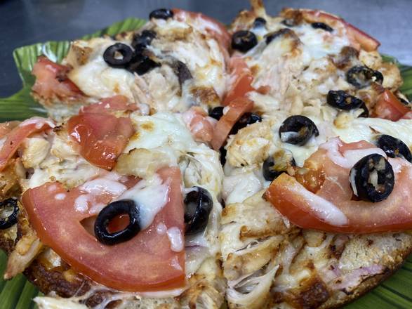 Order Turin Chicken Pizza food online from New Deli store, Fayetteville on bringmethat.com