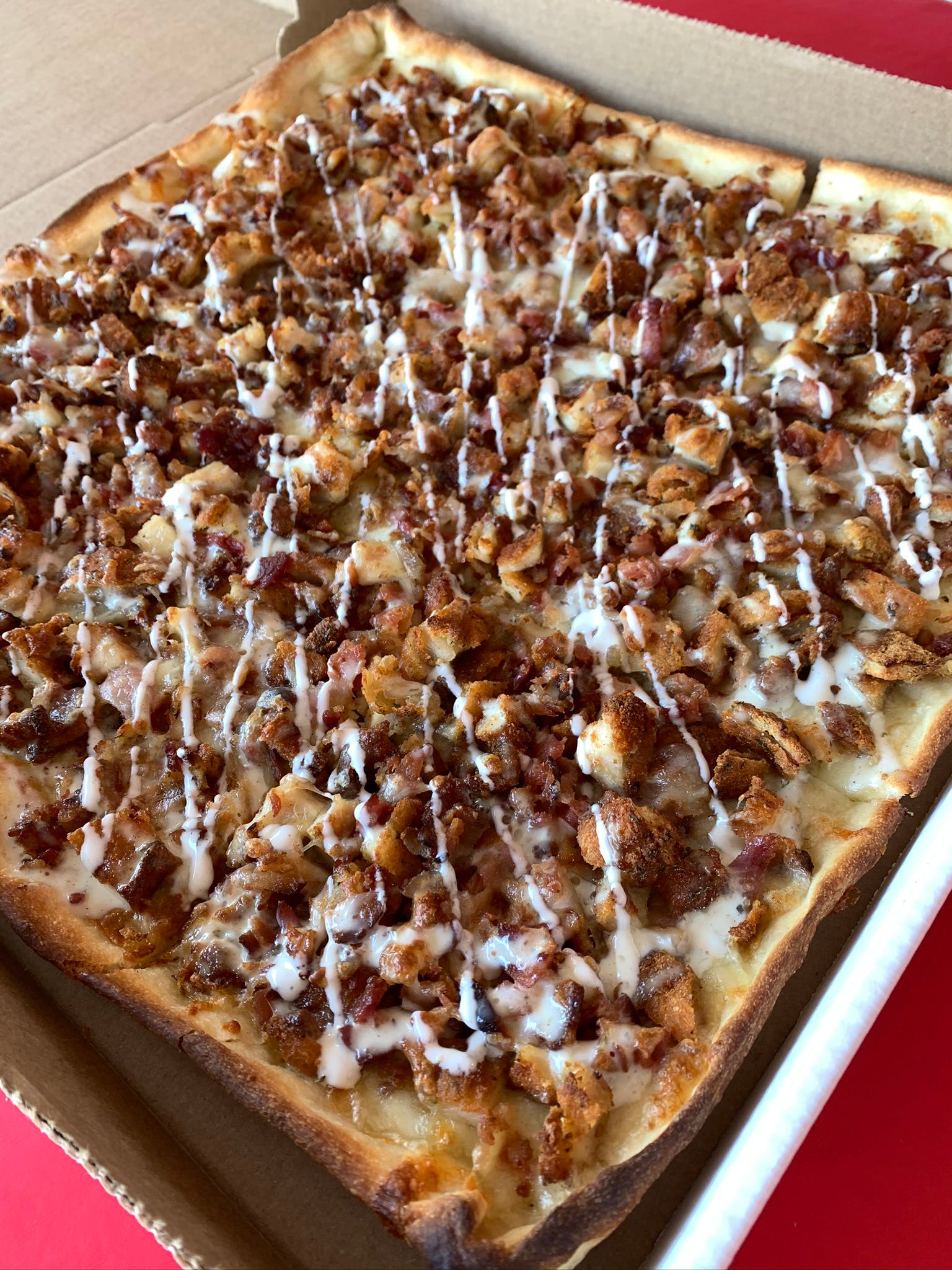 Order Chicken Bacon Ranch Pizza - Large 18'' food online from Sergio's Pizzeria & Restaurant store, Glen Head on bringmethat.com