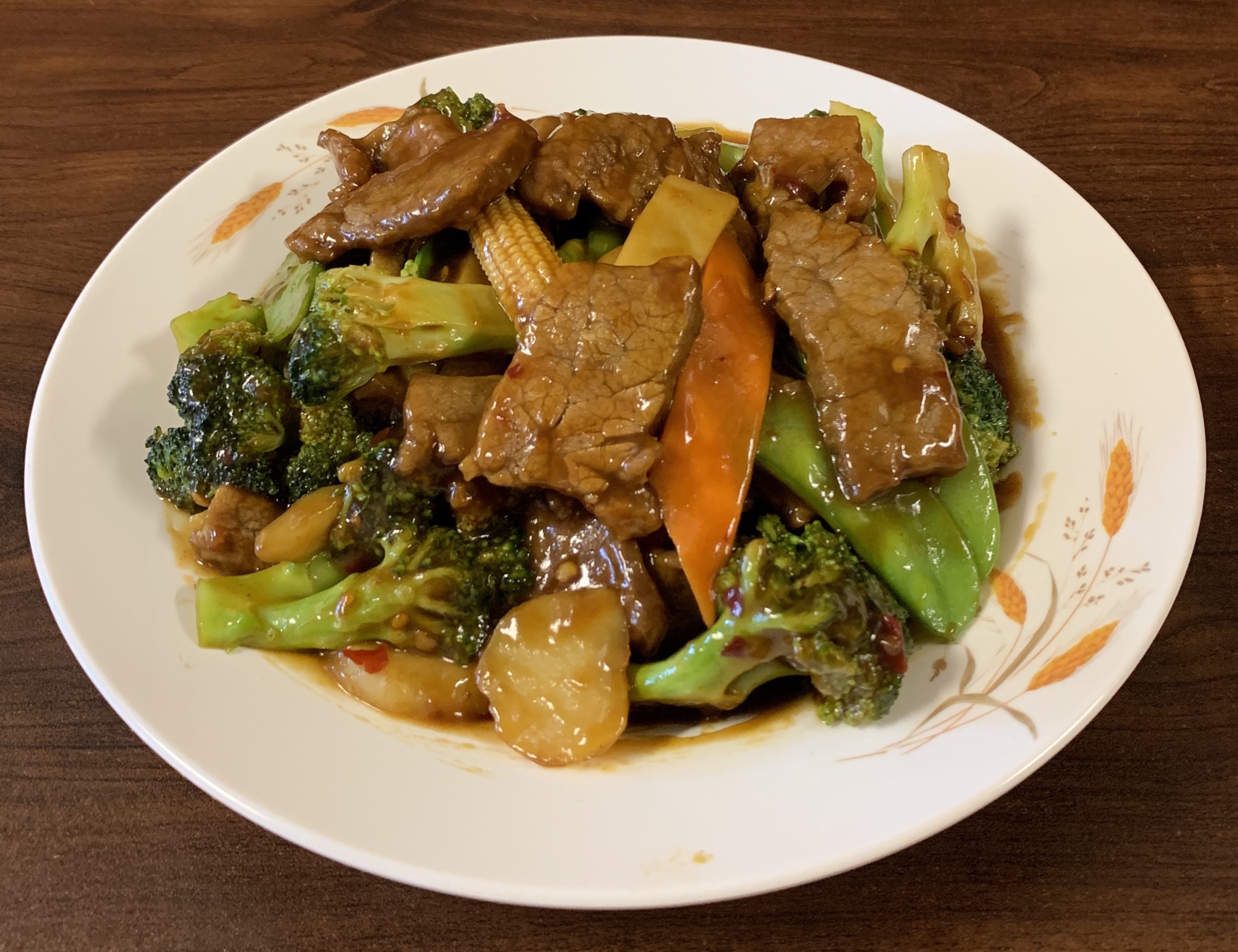 Order Hunan Beef food online from Great Wall Chinese Restaurant store, Western Springs on bringmethat.com
