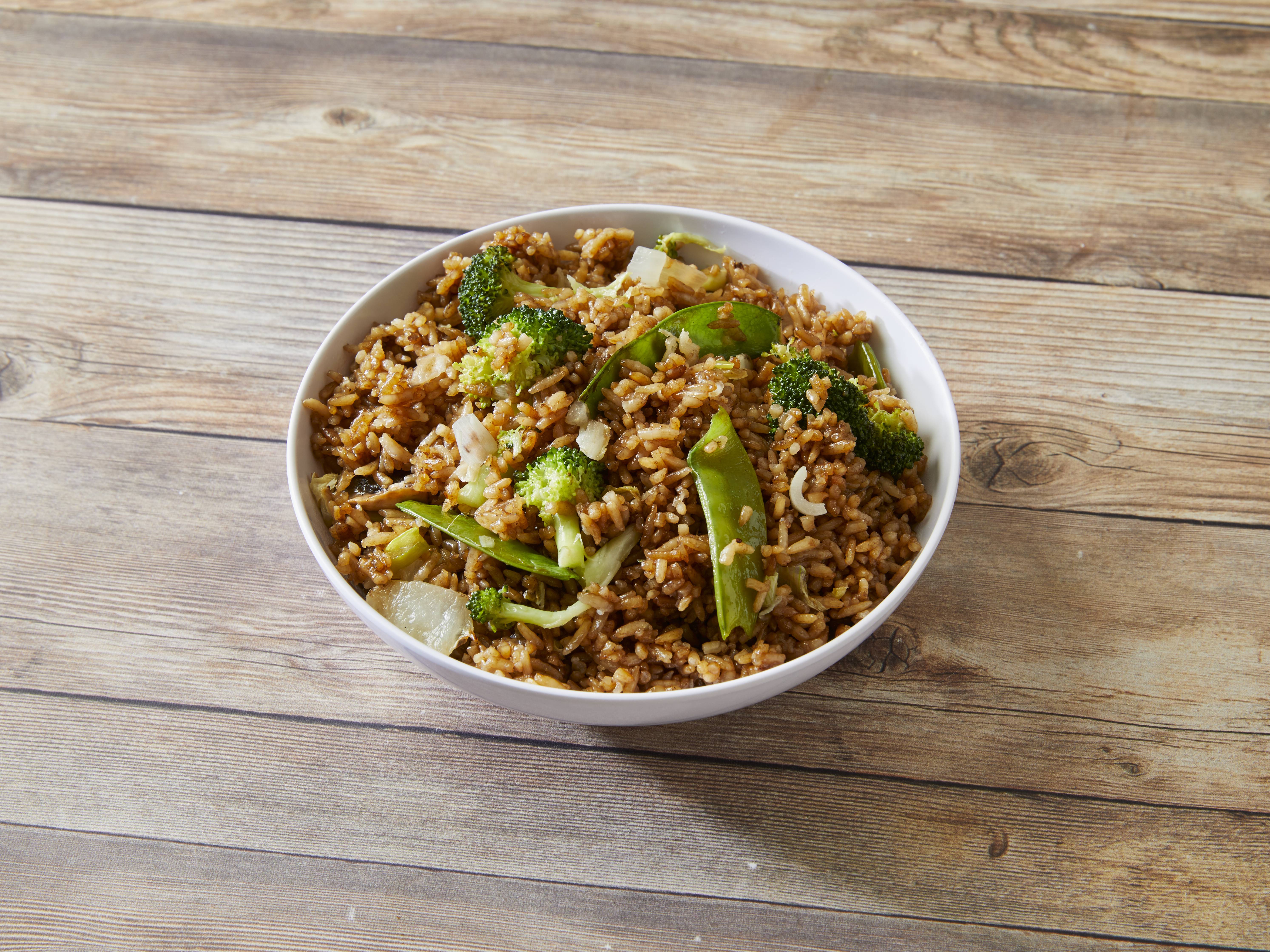 Order 131. Vegetable Fried Rice food online from China Garden store, Mount Prospect on bringmethat.com