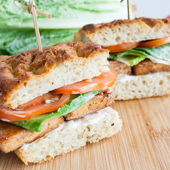 Order Grilled Chicken Sandwich food online from Red Oak Craft Bar and Rotisserie store, San Rafael on bringmethat.com
