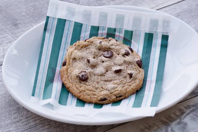Order Chocolate Chip Cookie food online from Perkins Restaurant & Bakery store, East Pennsboro on bringmethat.com