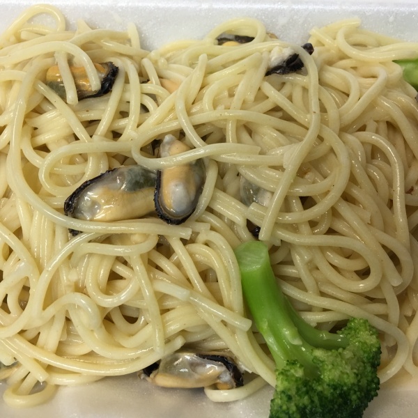 Order 606. Mussel Pasta food online from Philly Seafood store, Philadelphia on bringmethat.com