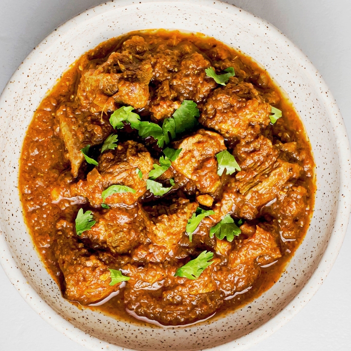 Order Goat Curry Only food online from Pastries N Chaat store, San Antonio on bringmethat.com