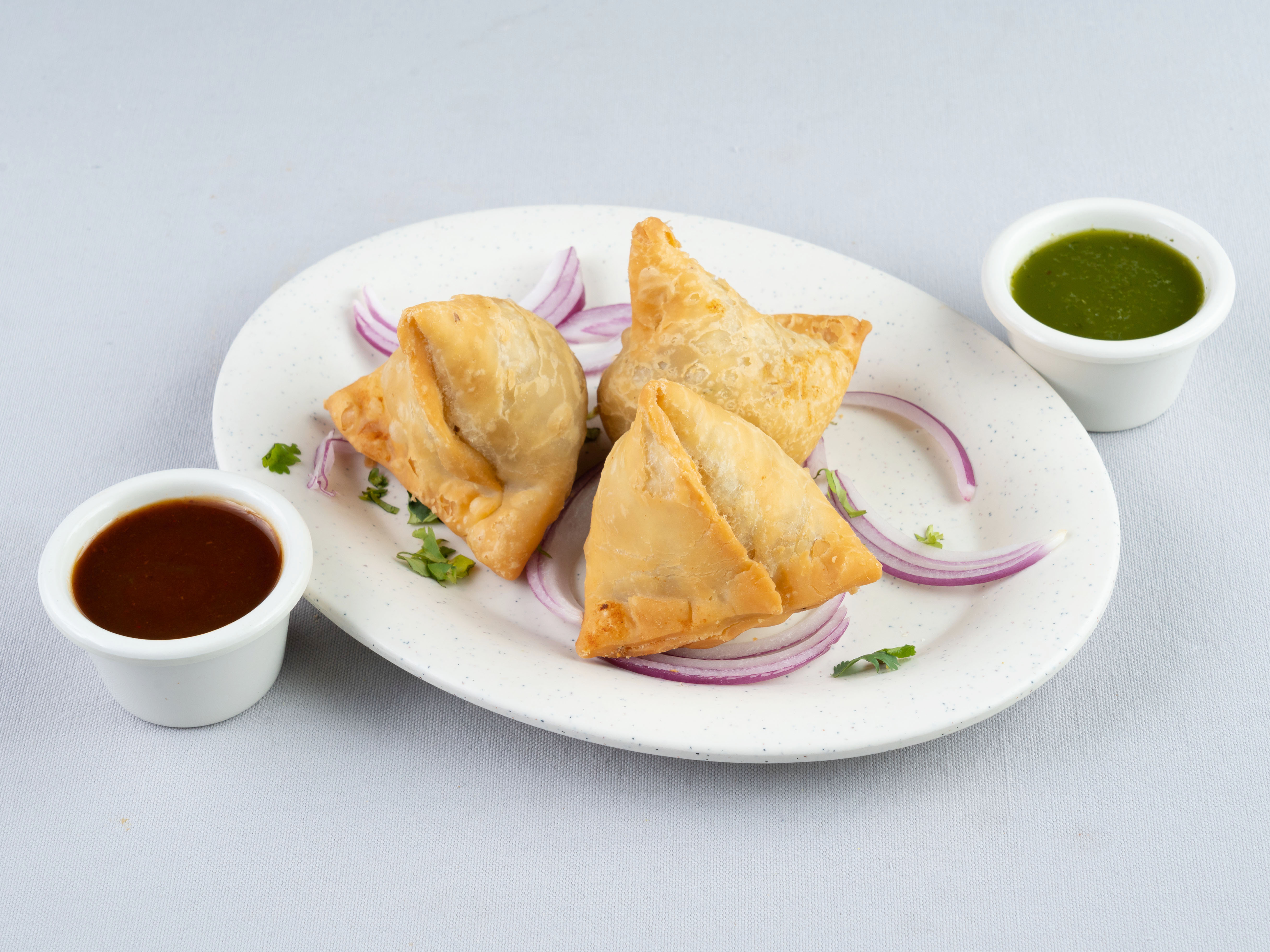 Order Vegetable Samosa food online from Mellow Manna store, Houston on bringmethat.com