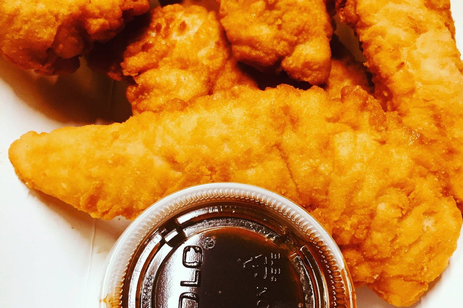 Order Chick Tenders food online from Pizza Queen store, Providence on bringmethat.com