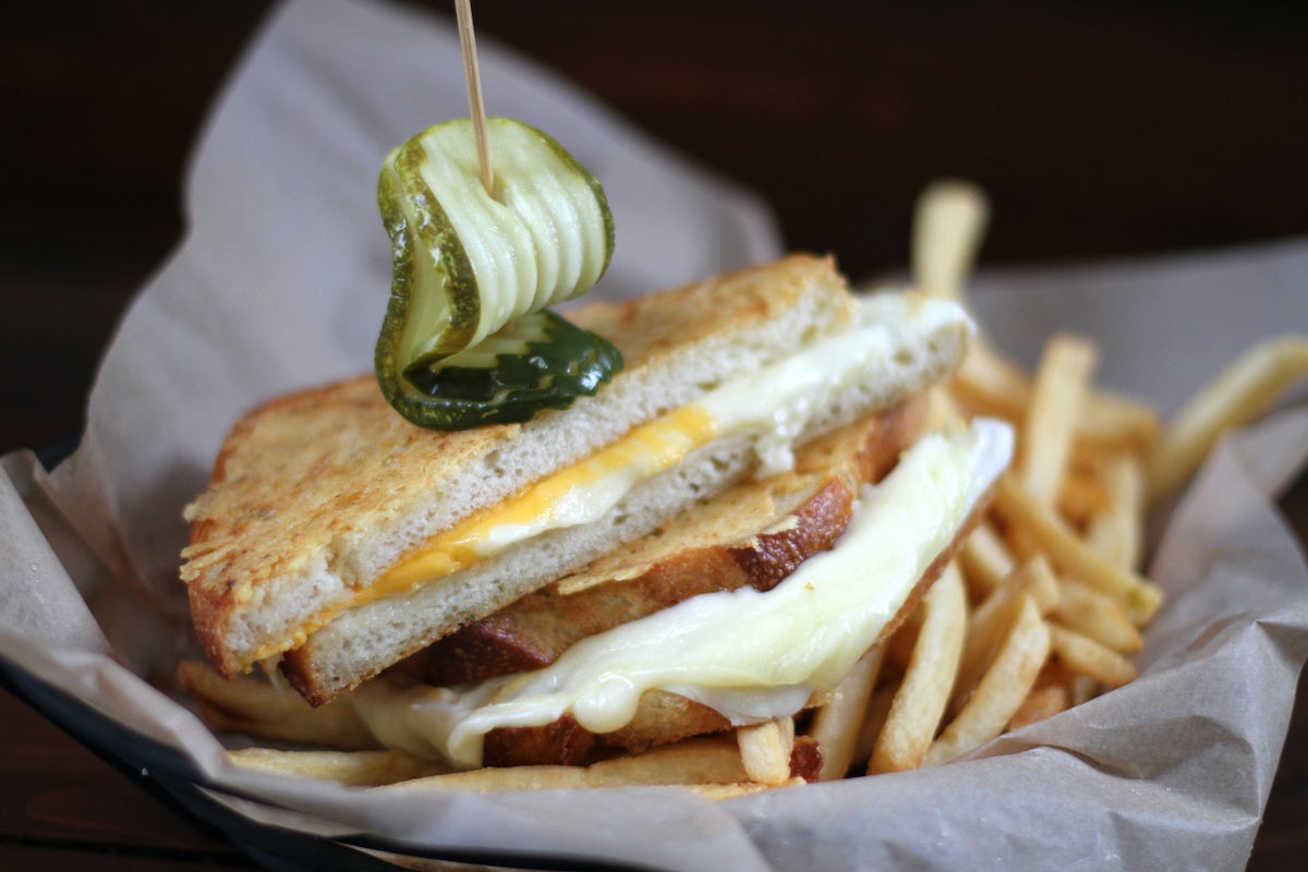 Order Grilled Cheese Sandwich food online from Lazy Dog Restaurant & Bar store, Euless on bringmethat.com