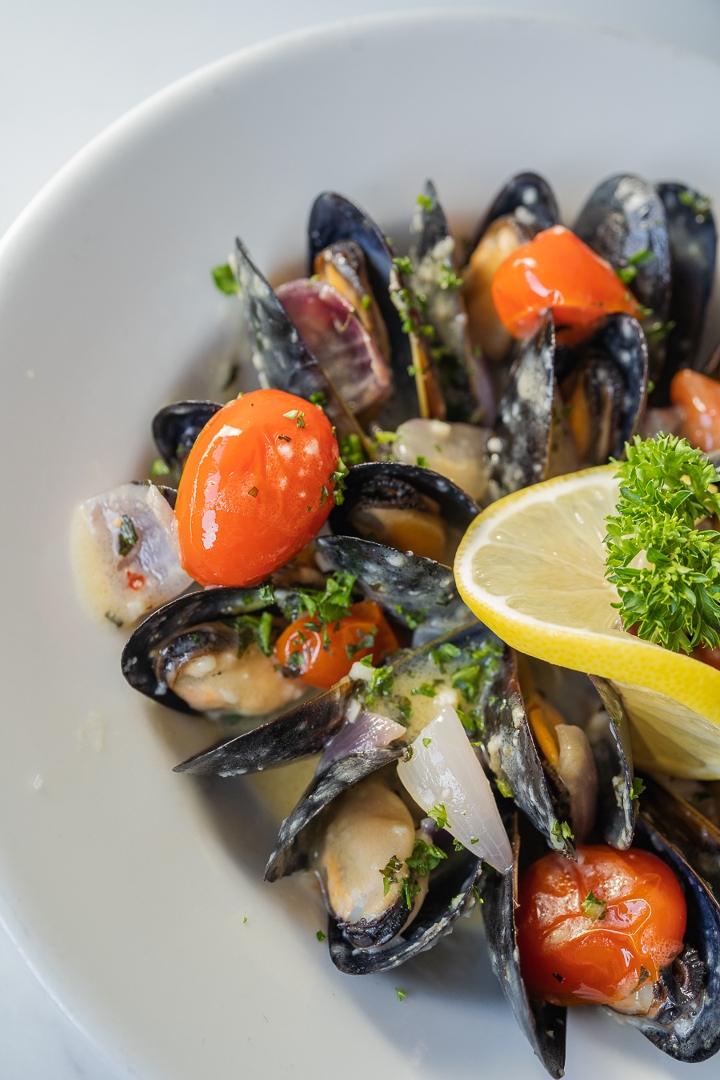 Order Cozze Bowl food online from Venetian Palace store, Edgewood on bringmethat.com