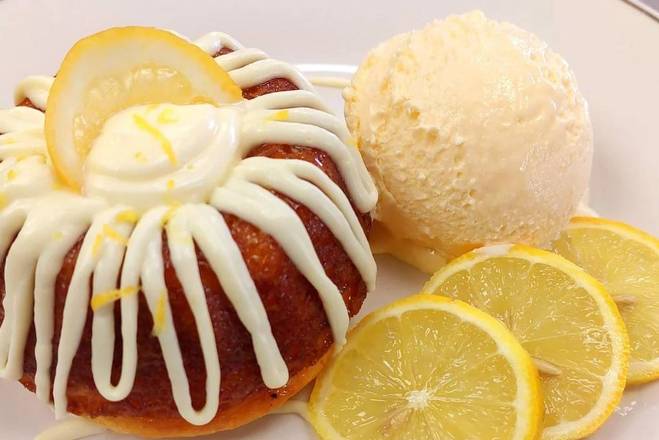 Order Lemon Bundt Cake food online from Inpastabowls store, Citrus Heights on bringmethat.com