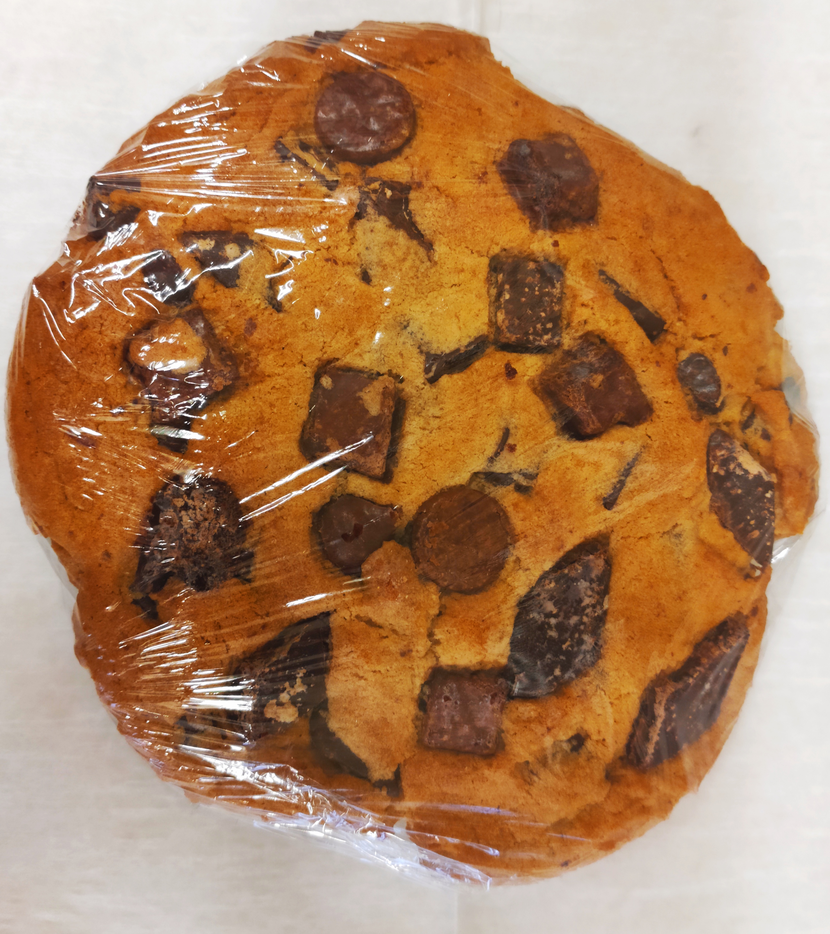 Order Chocolate Chip Cookies  food online from Sakis Pizza store, Providence on bringmethat.com