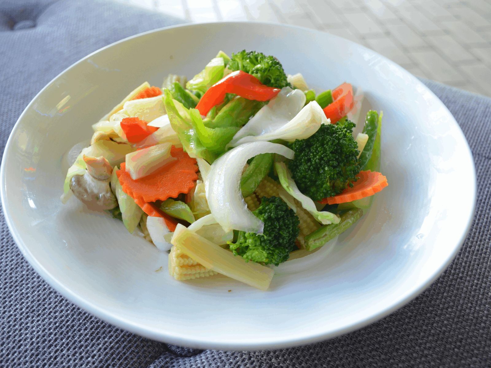 Order Steamed Mix Vegetables food online from Toomie Thai store, Alameda on bringmethat.com