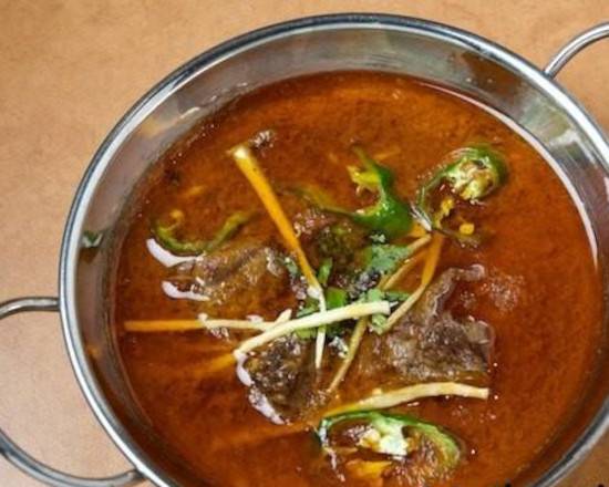 Order Nihari (Beef) food online from 8 Fahrenheit store, Lawrenceville on bringmethat.com