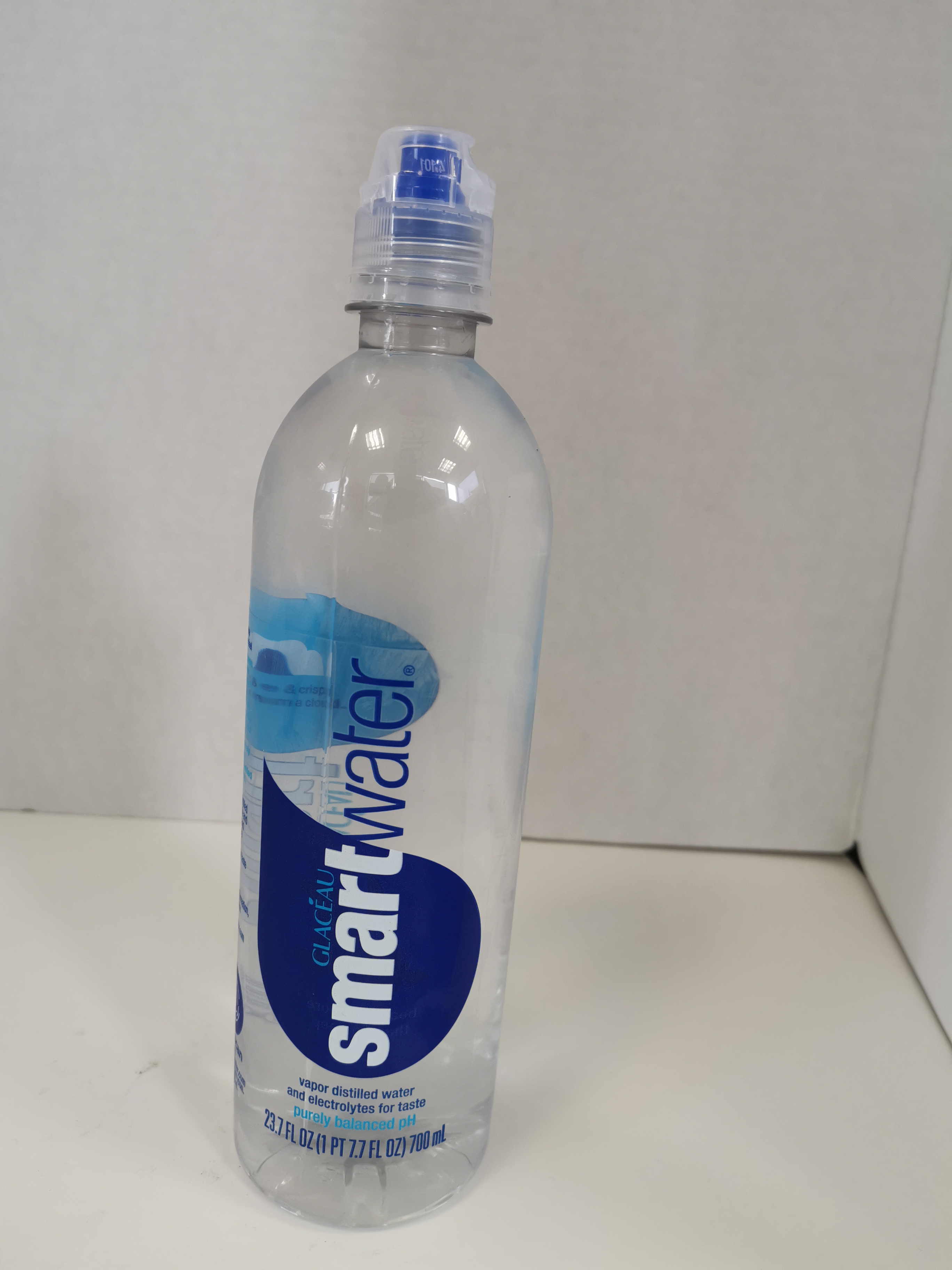 Order Smart Water 700ml food online from Rank Quickserve store, San Francisco on bringmethat.com