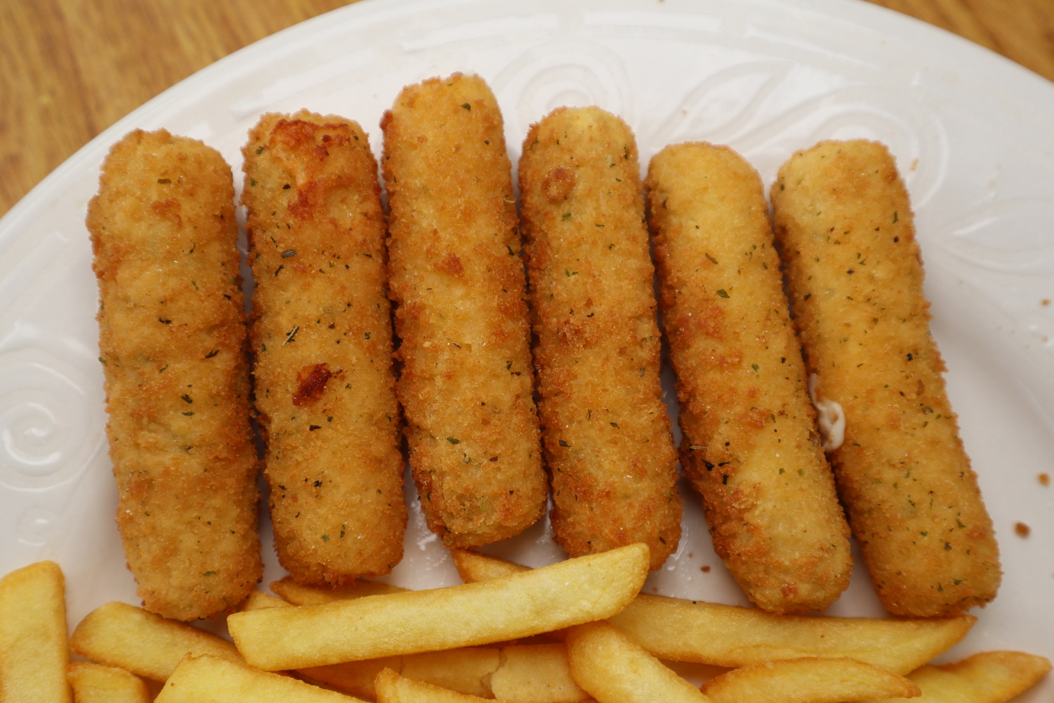 Order CHEESE STICKS. food online from Hook's Catch Seafood And Wings store, Baton Rouge on bringmethat.com