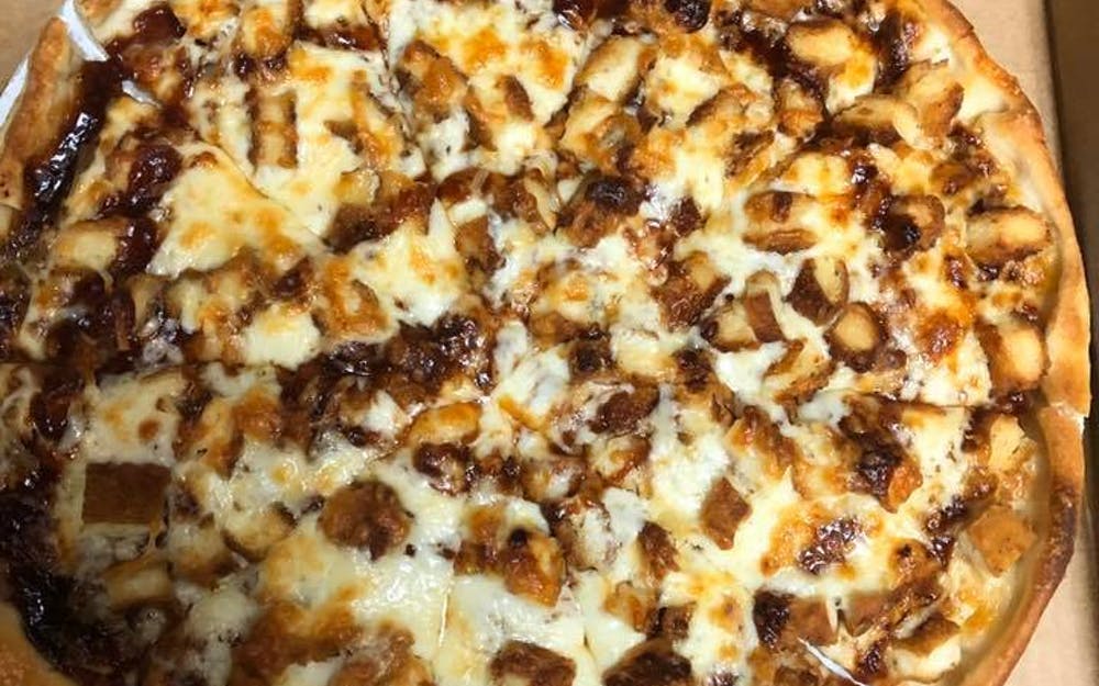 Order BBQ Chicken Pizza - Large 14'' (10 Slices) food online from Golden $5 Pizza & Wings store, Colton on bringmethat.com