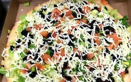 Order Salad Pizza food online from La Famiglia Pizzeria store, Sound Beach on bringmethat.com