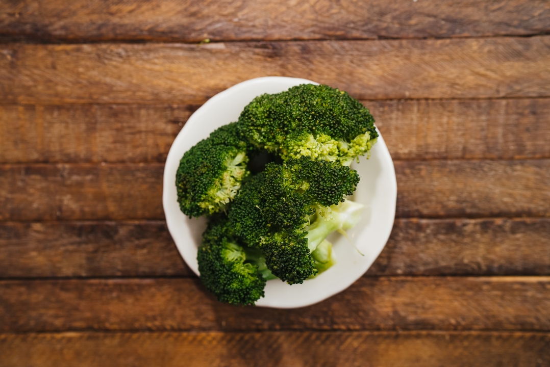 Order Fresh Broccoli food online from MCL Restaurant and Bakery store, Indianapolis on bringmethat.com