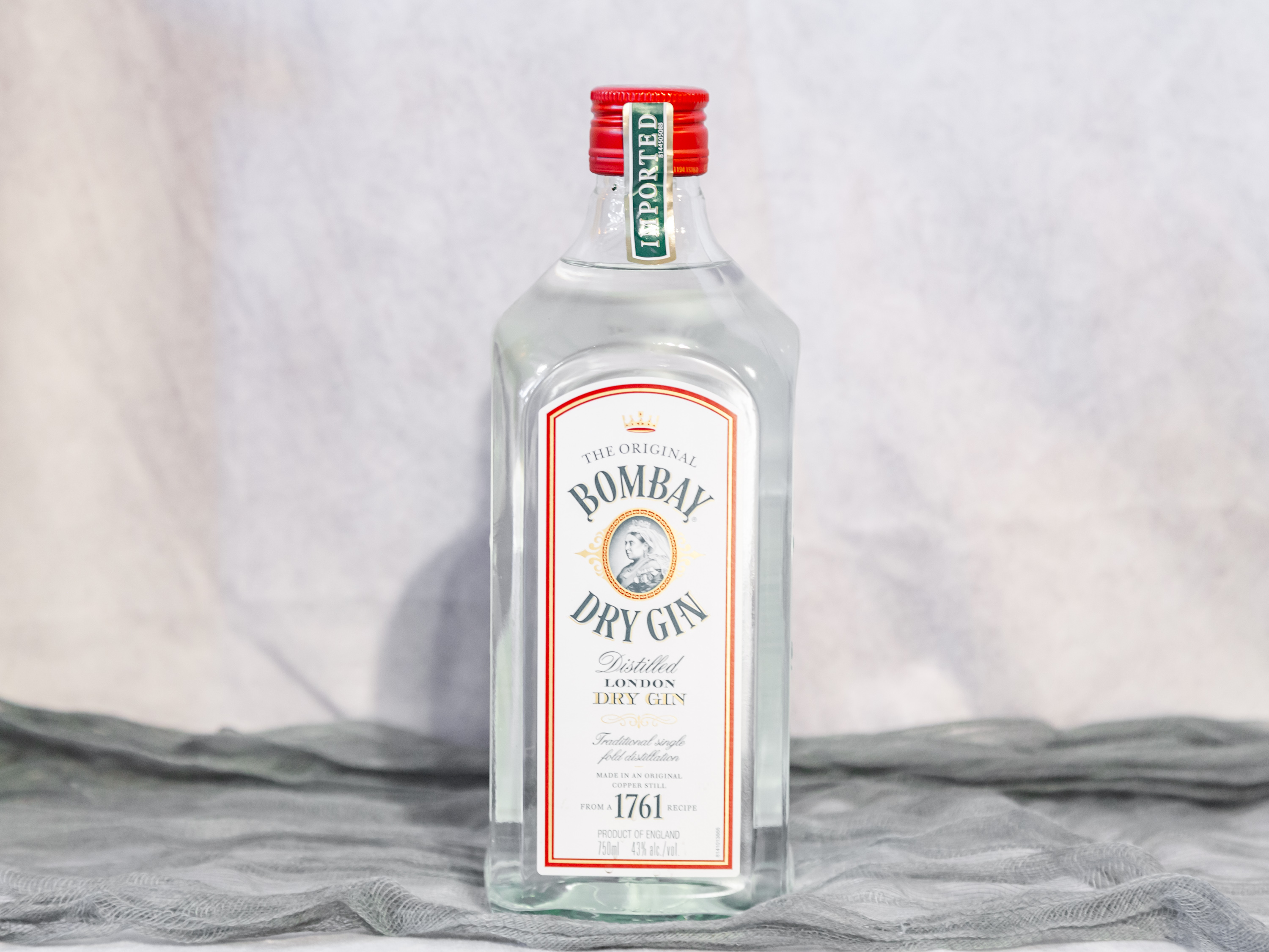 Order BOMBAY® DRY Gin food online from Alameda Cellars Wines And Liquors store, Alameda on bringmethat.com