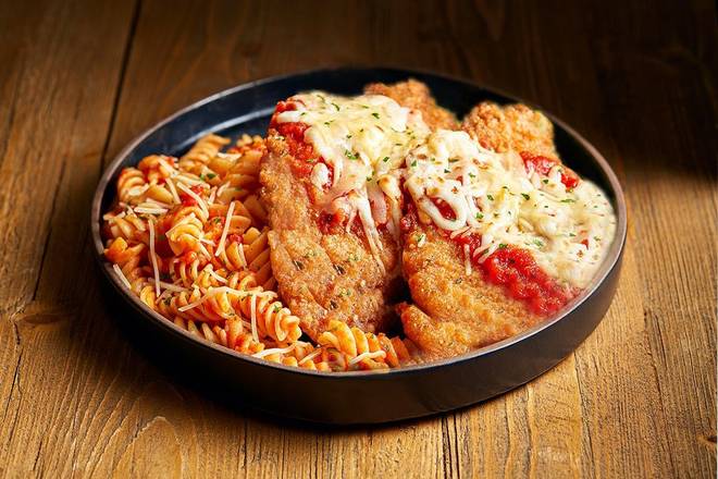 Order Chicken Parmesan food online from Ruby Tuesday store, Pooler on bringmethat.com