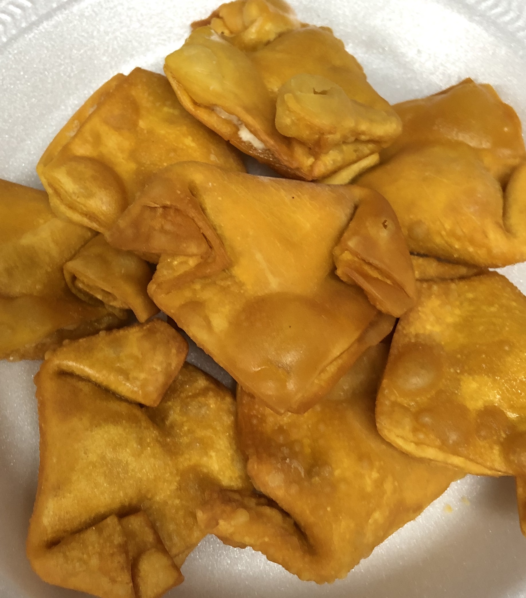 Order 5. Eight Piece Cheese Wonton  food online from Chinatown Diner Of 88 store, Newark on bringmethat.com