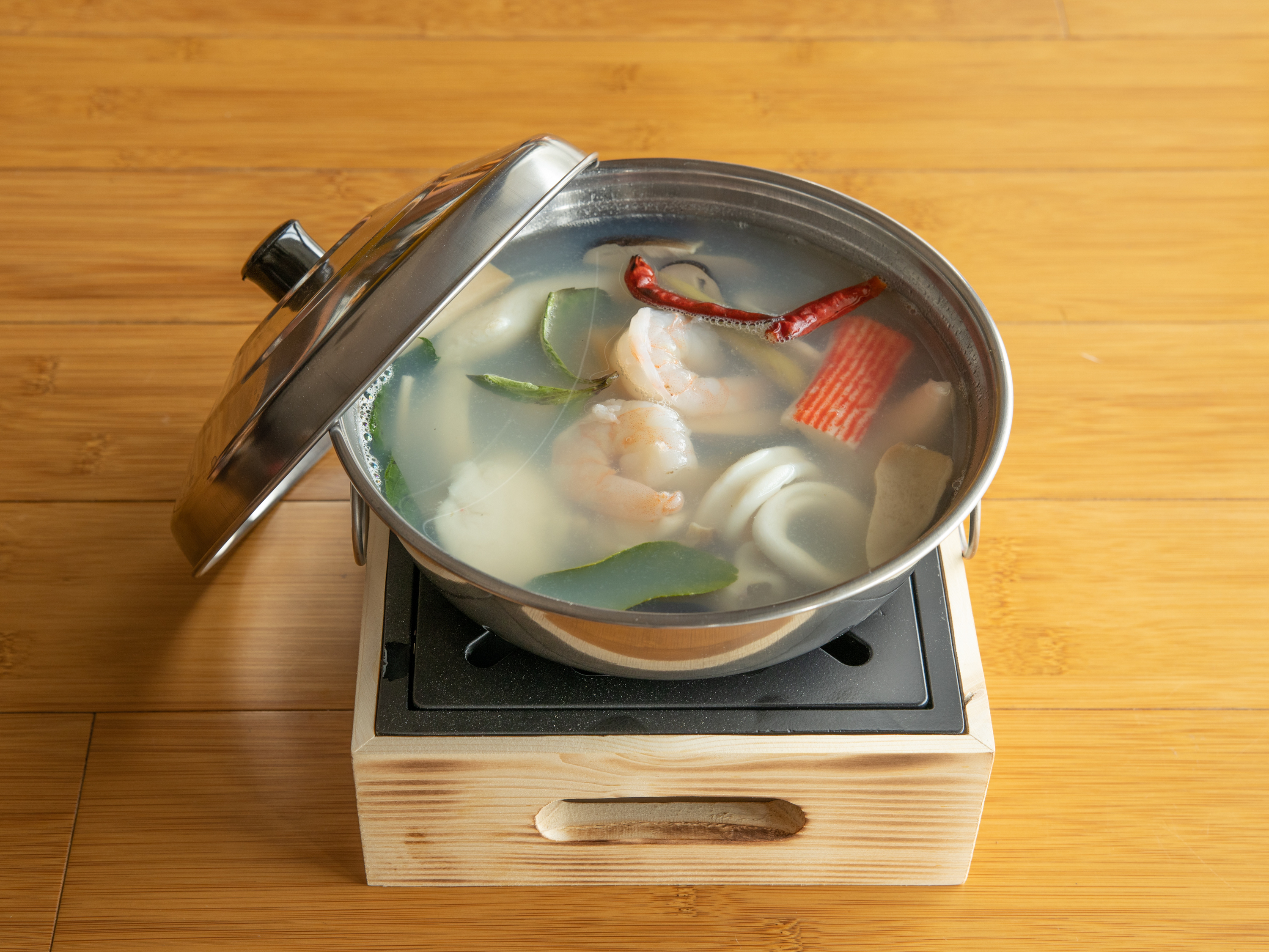 Order Po Tak (Seafood Soup) food online from The Basil store, Long Beach on bringmethat.com
