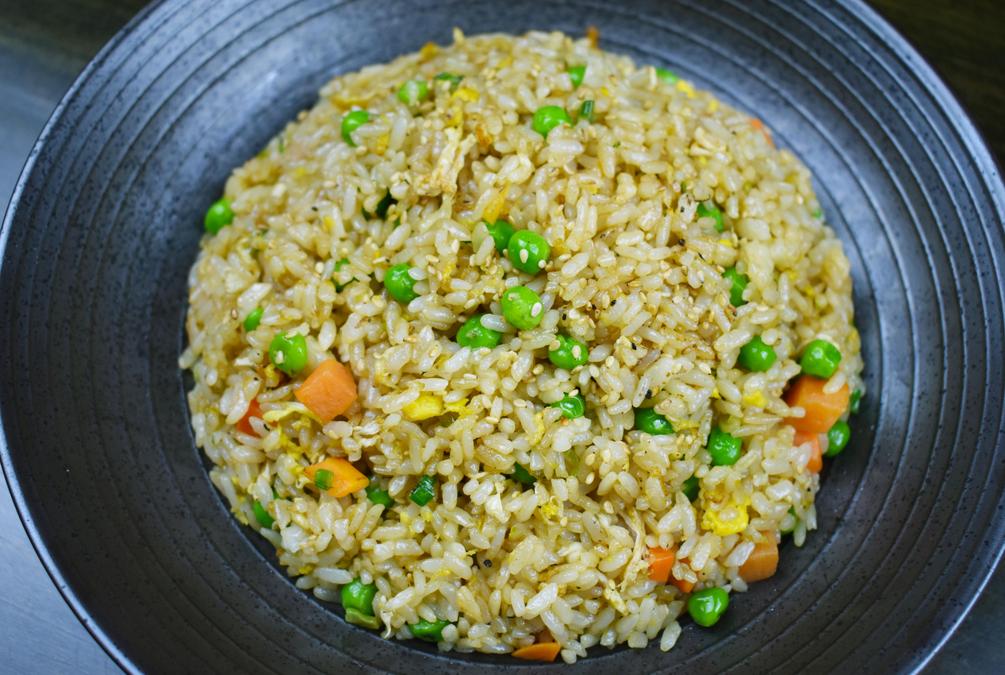 Order Plain Fried Rice food online from Akaya Sushi, Izakaya & Ramen store, Richardson on bringmethat.com