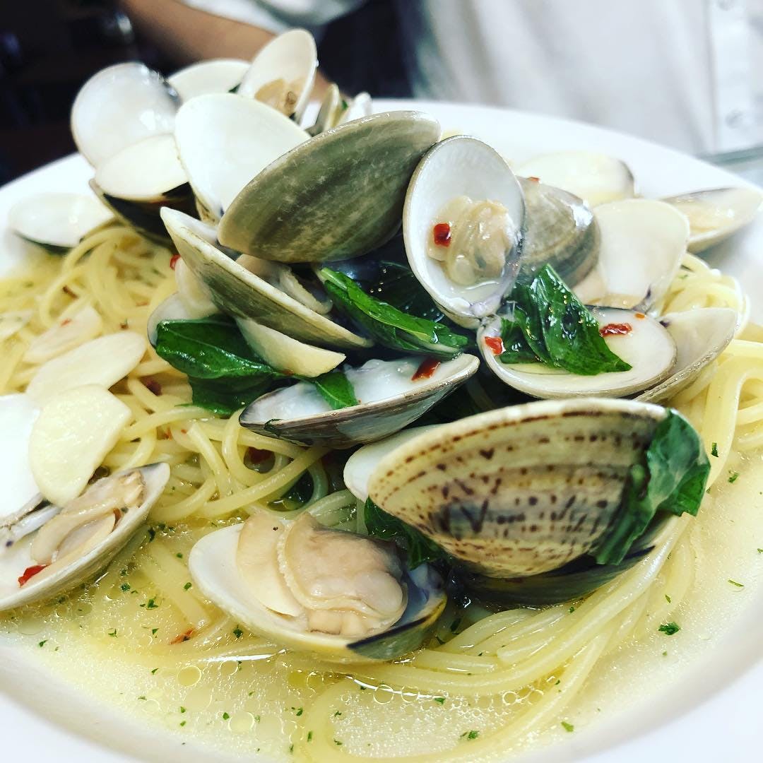 Order Clams over Linguine - Pasta food online from Romano Pizza store, Somers Point on bringmethat.com