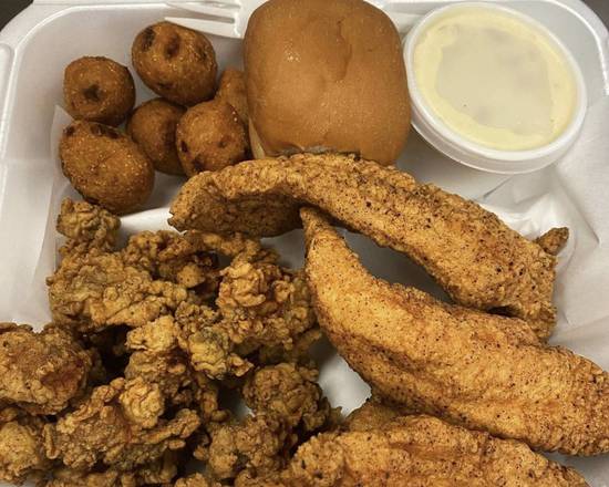 Order Oyster Combo (Fish & Oyster) food online from Big Fish Market store, Inglewood on bringmethat.com