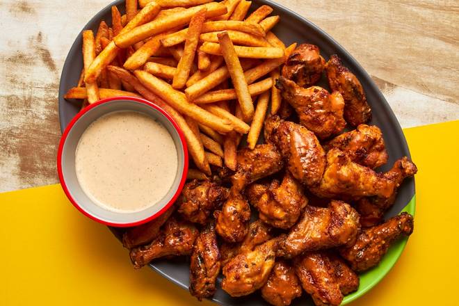 Order Wing & Chips Platter food online from Nando's Peri-Peri store, Oxon Hill on bringmethat.com