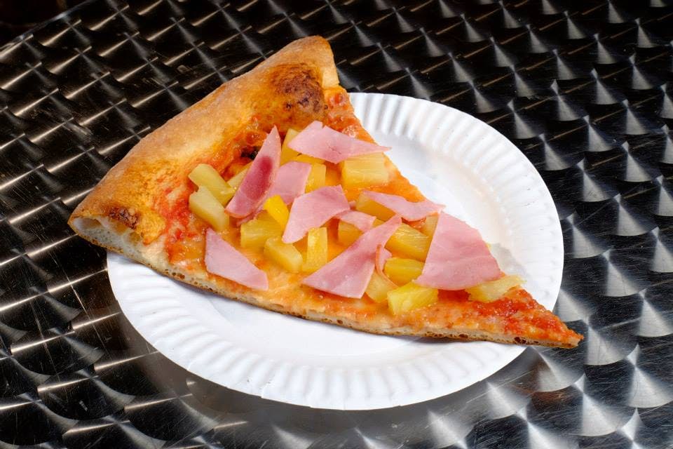 Order Hawaiian Pizza - Pizza food online from Little gio's pizza store, New York on bringmethat.com