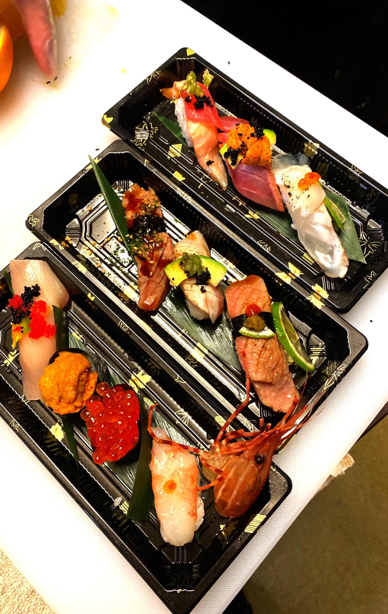 Order Omakase Chef's Choice  food online from Hamono Sushi store, Portland on bringmethat.com
