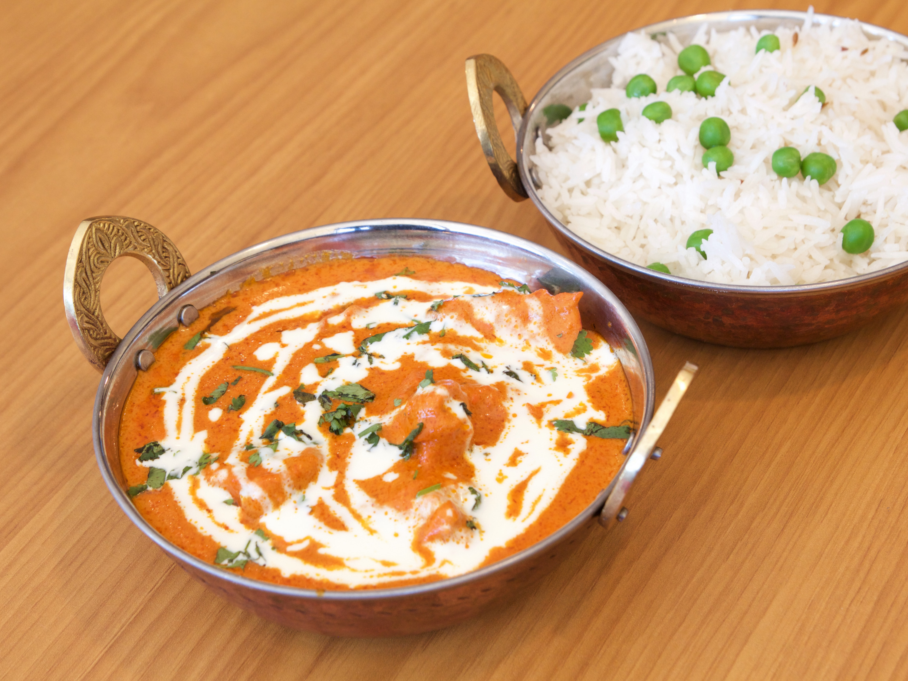 Order 43. Chicken Tikka Masala Curry food online from Maharaja Indian Cuisine store, Stockton on bringmethat.com