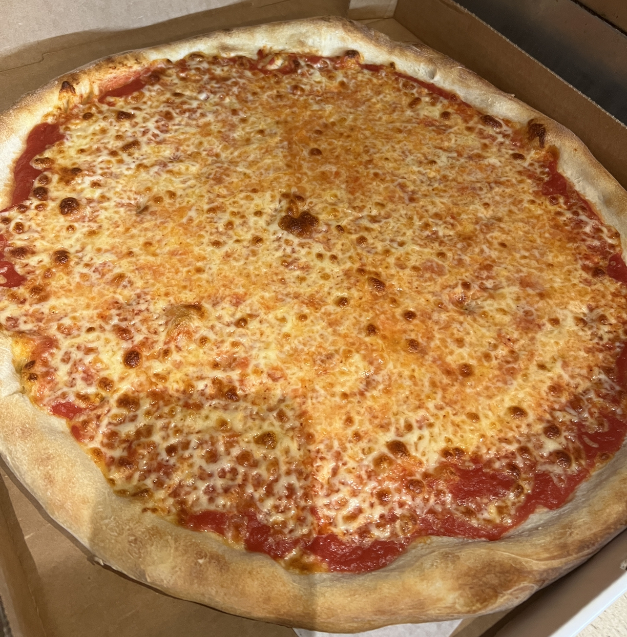 Order Round Pizza food online from Vesuvio store, Brooklyn on bringmethat.com
