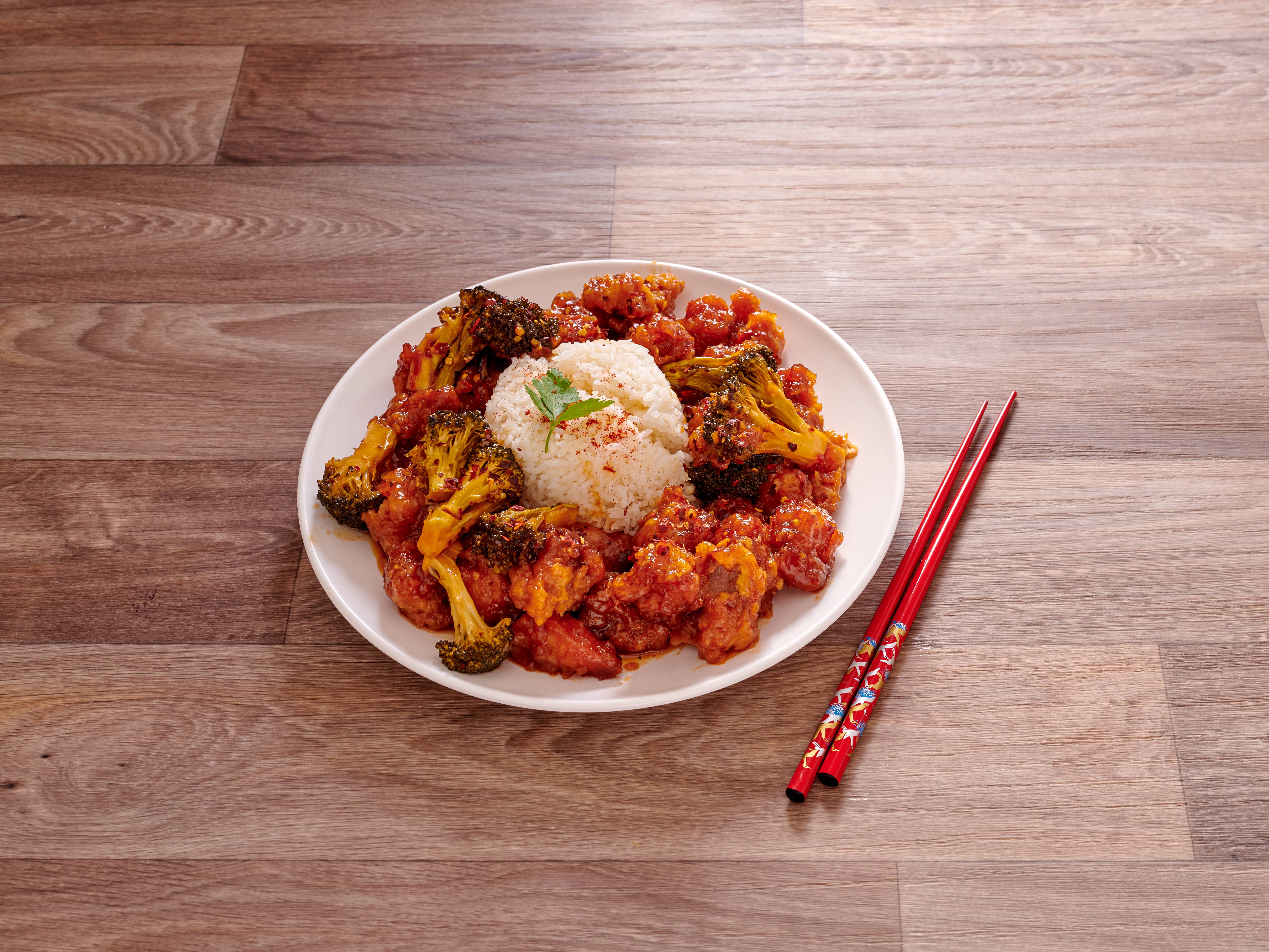 Order S3. General Tso's Chicken food online from China Cafe store, Alexandria on bringmethat.com