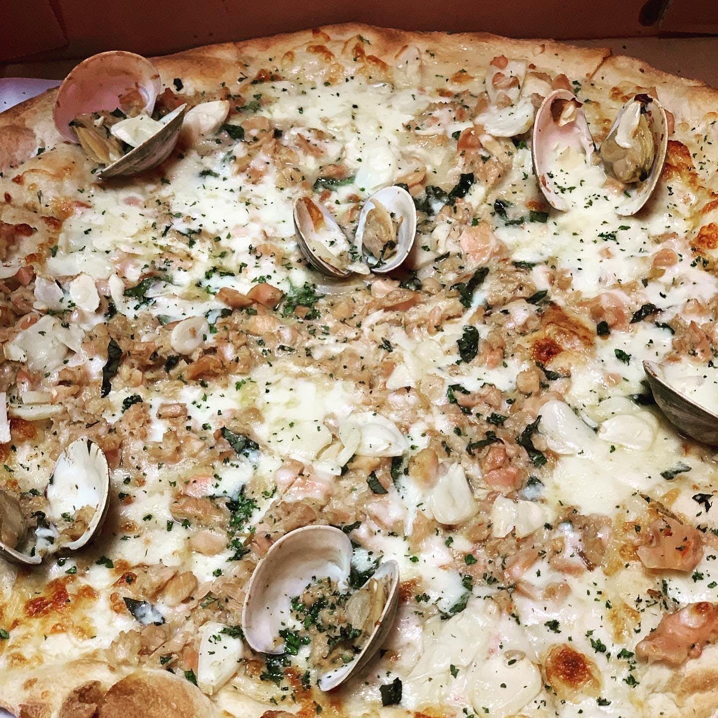 Order Seafood Vodka Pizza - Large 16" food online from Linda's Pizza & Restaurant store, Manchester Township on bringmethat.com
