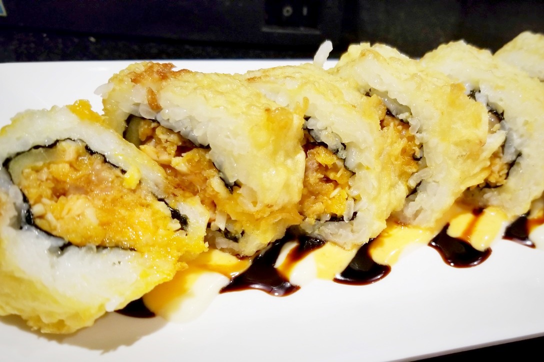 Order Crunch Roll food online from Shogun Sushi store, Santa Clarita on bringmethat.com