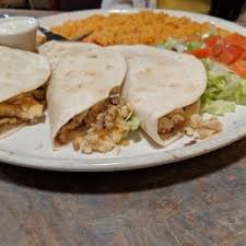 Order Fish tacos food online from Ixtapa Grill Family Mexican Restaurant store, Hamden on bringmethat.com