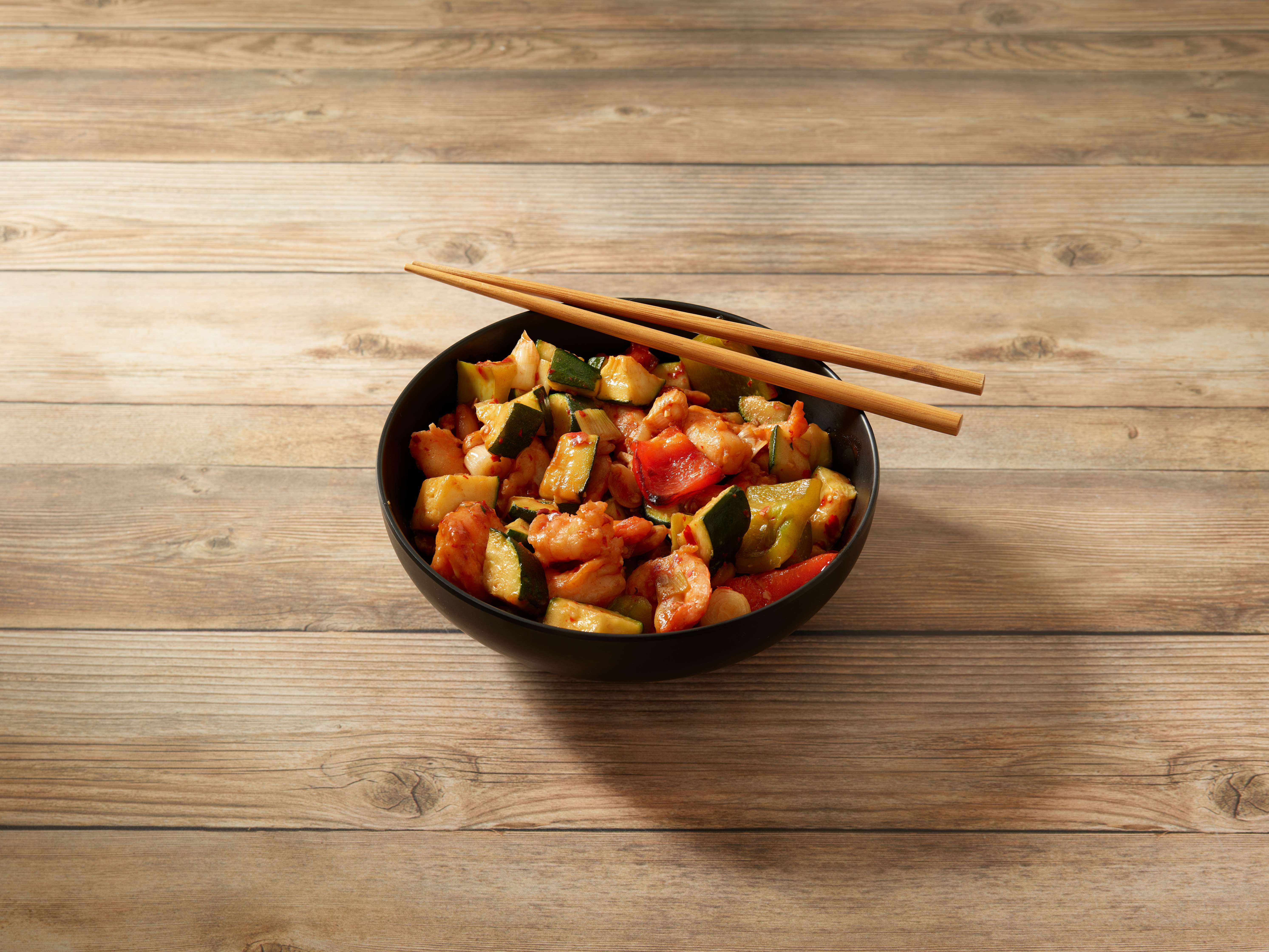 Order Kung Pao Prawn food online from Lin's Kitchen store, San Francisco on bringmethat.com