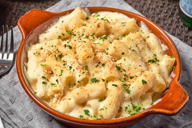 Order Mac & Cheese food online from Bertucci's store, Manchester on bringmethat.com