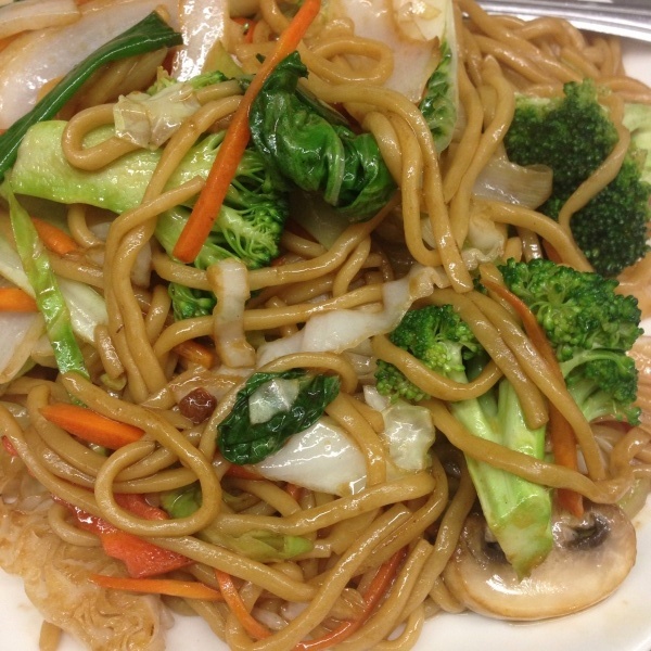 Order Chicken Chow Mein food online from Chang's kitchen store, San Francisco on bringmethat.com
