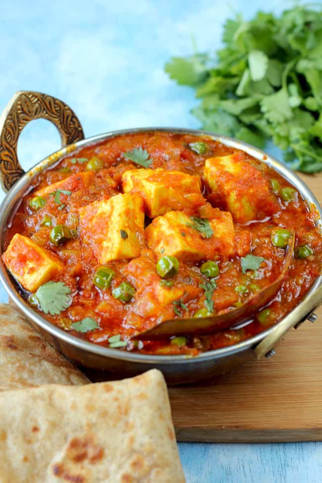 Order Matar Paneer food online from Royal Spice store, Linthicum Heights on bringmethat.com