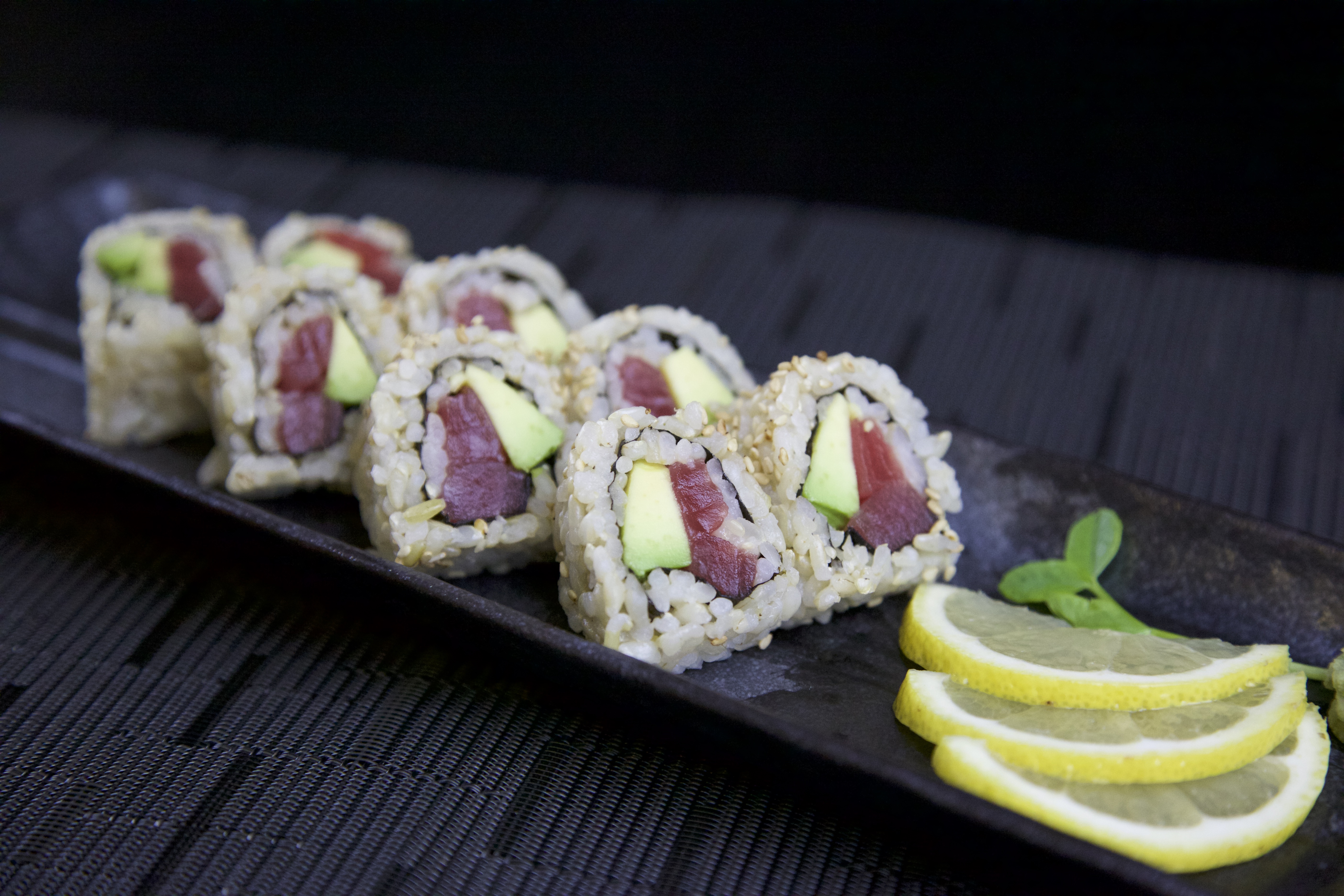 Order Tuna Avocado Roll food online from Tosai store, Los Angeles on bringmethat.com