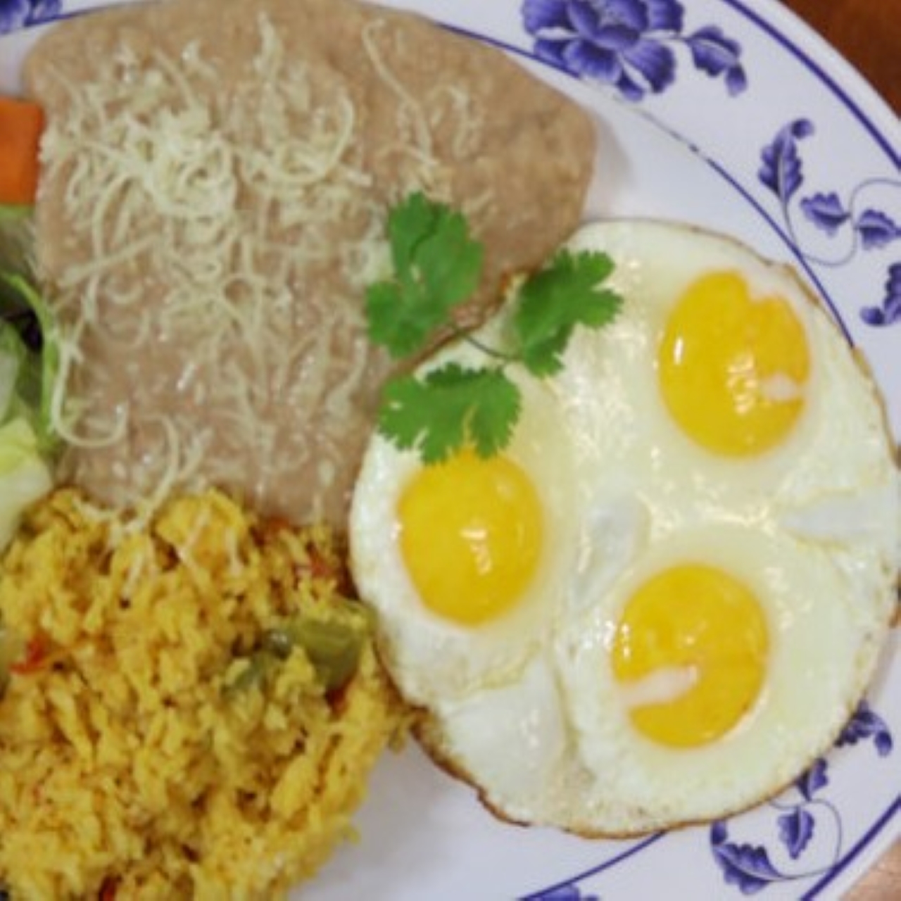 Order Over Easy Eggs or Scrambled food online from Mamicons Mexican Restaurant store, Los Angeles on bringmethat.com