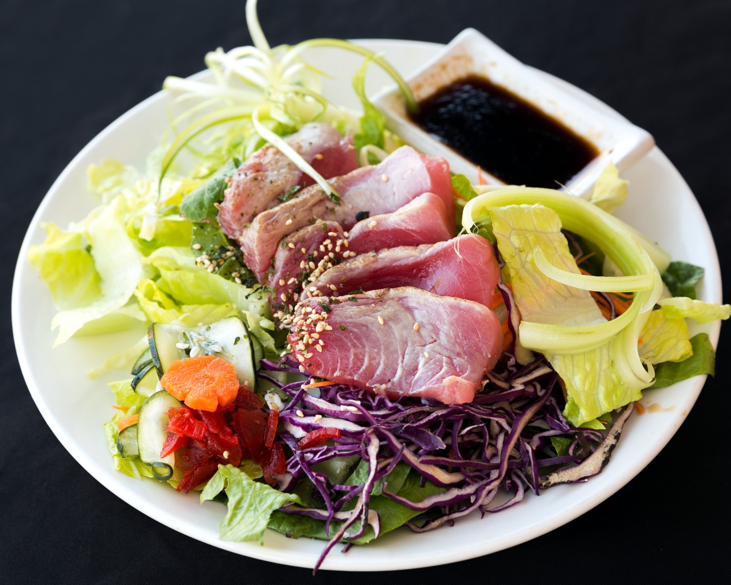 Order Seared Ahi Salad food online from Fuji Sushi store, Camarillo on bringmethat.com