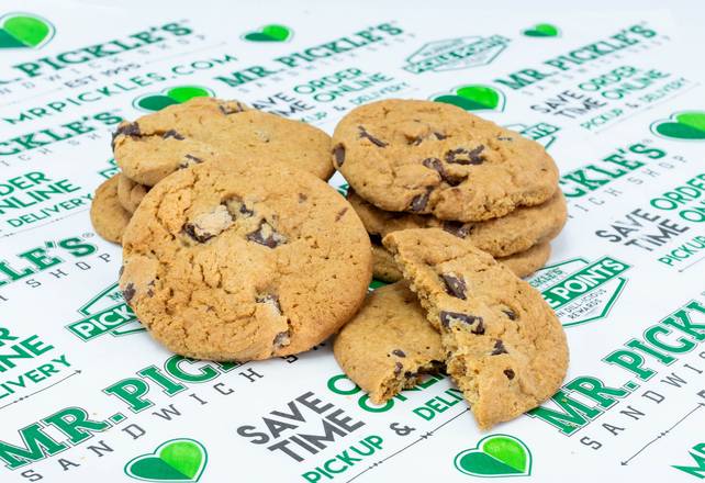 Order Chocolate Chip Cookie food online from Mr. Pickle Sandwich Shop store, Lake Forest on bringmethat.com