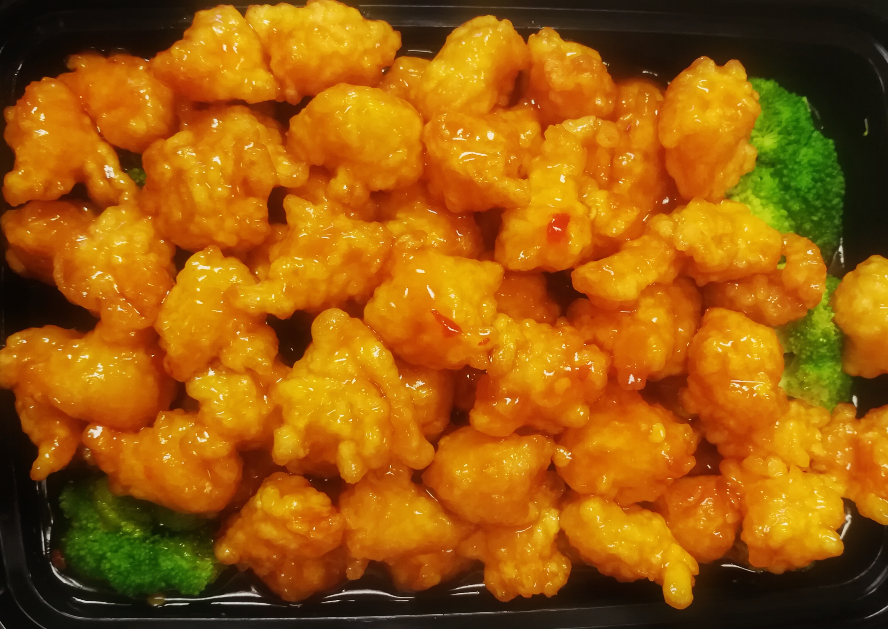 Order S9. General Tso's Chicken food online from Canton Wok store, Pawtucket on bringmethat.com