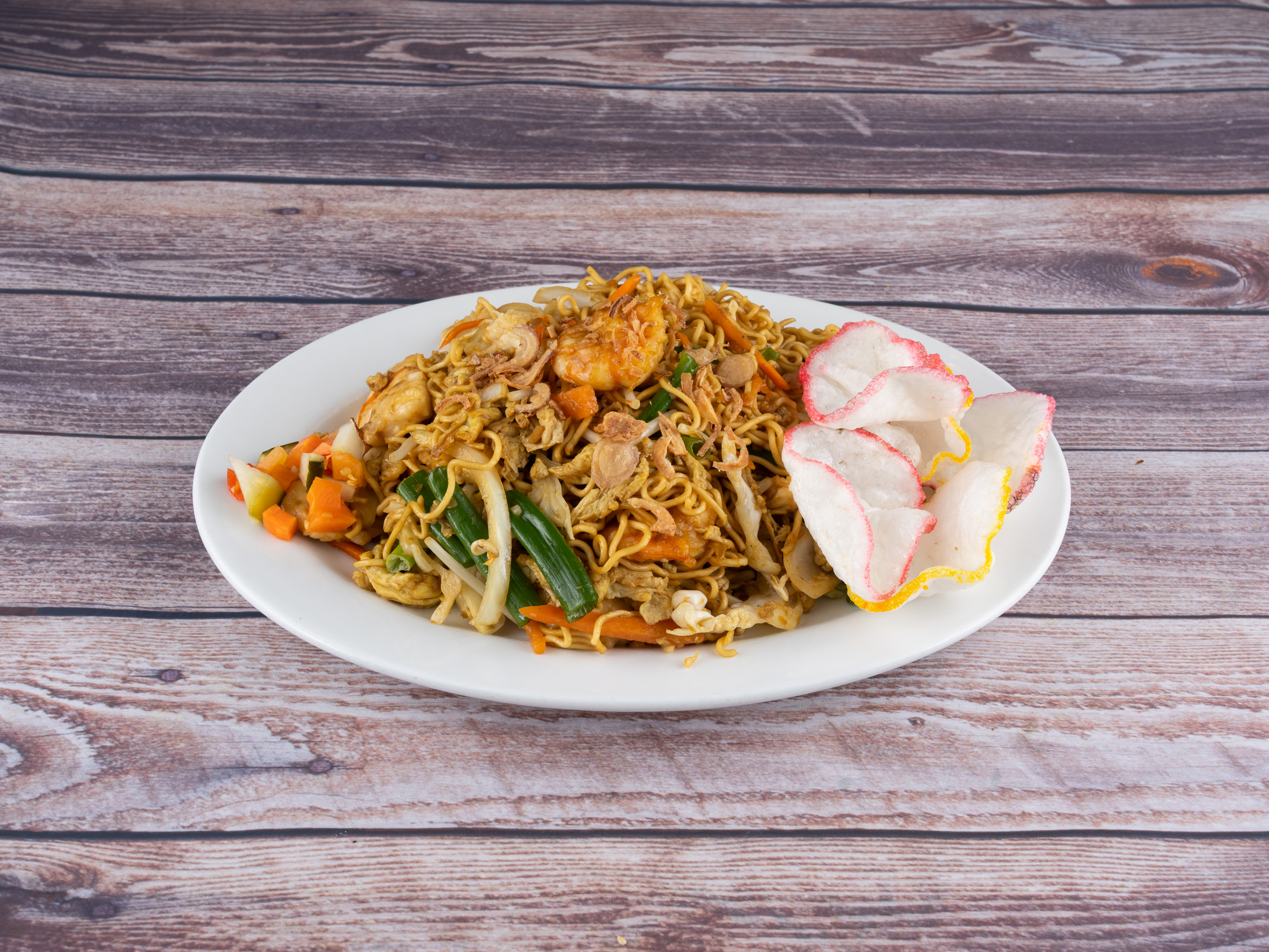 Order Mie Goreng (Fried Yellow Noodle) food online from Raki store, Missouri City on bringmethat.com