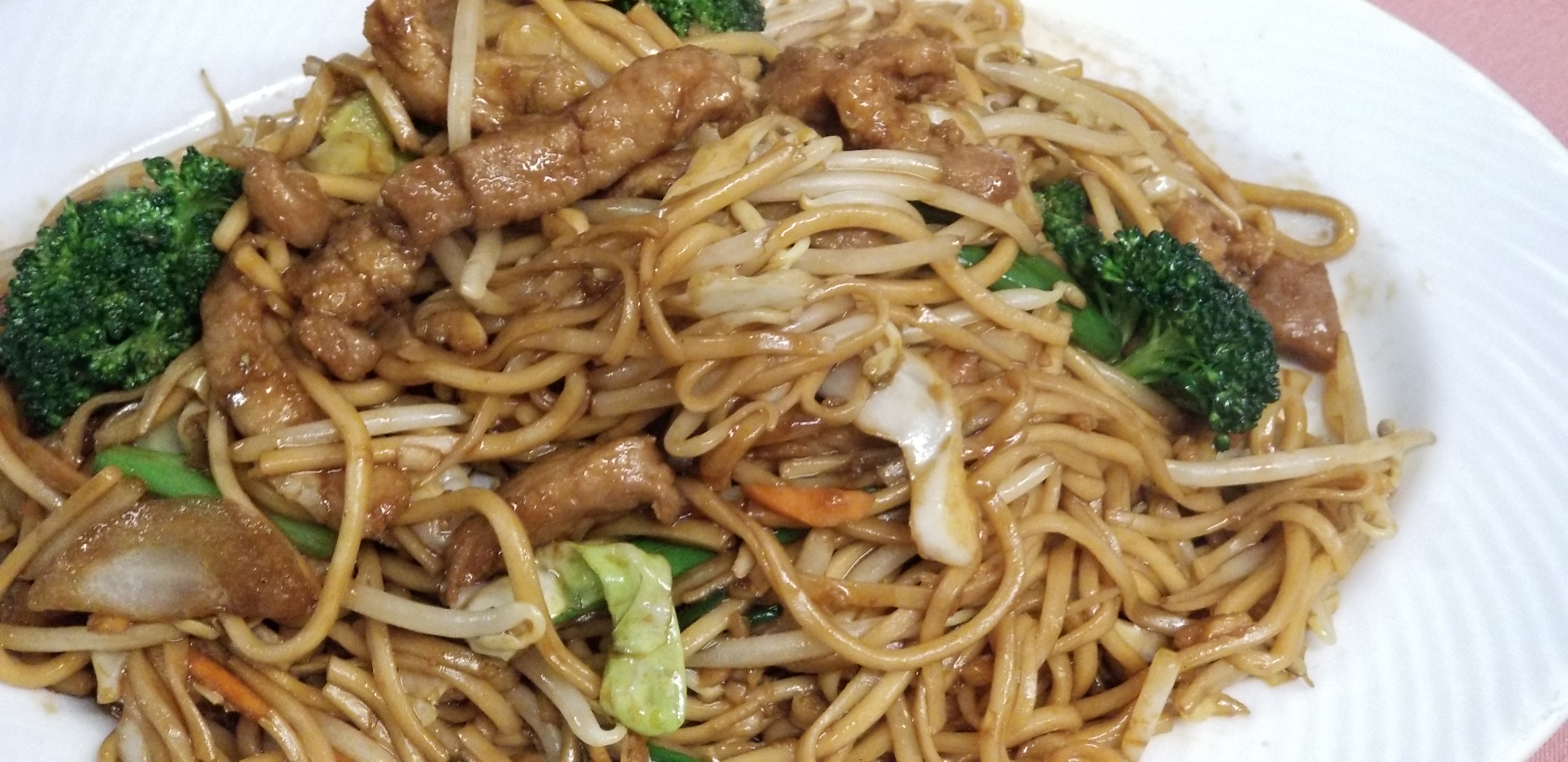 Order Pork Lo Mein food online from China Garden store, Woodland Hills on bringmethat.com